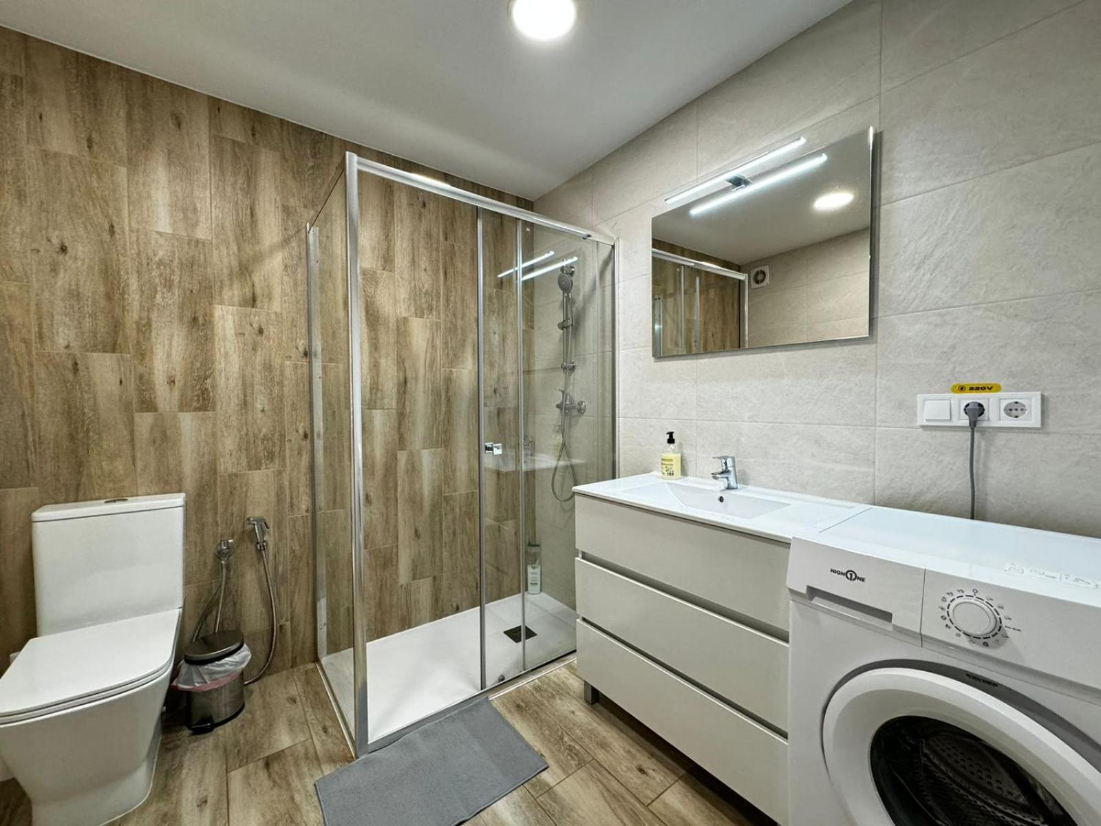 Moderno Apartamento Del Arquitecto Aparthotel Valência Exterior foto
