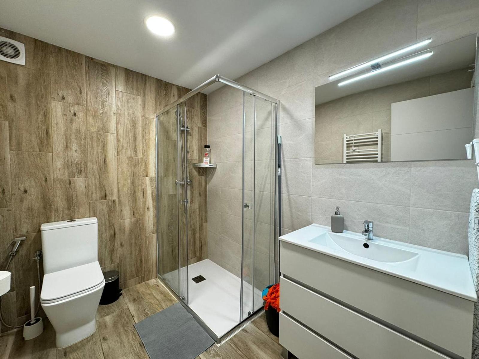 Moderno Apartamento Del Arquitecto Aparthotel Valência Exterior foto